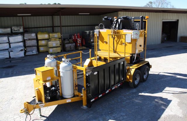 Remolque termoplástico IVT-REM1025 — Ingeniería Vial TEPATE